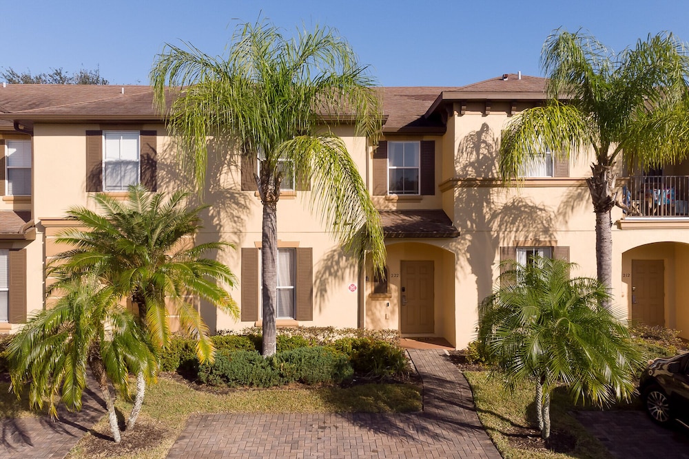 Endless Summer at Regal Palms - Image 1