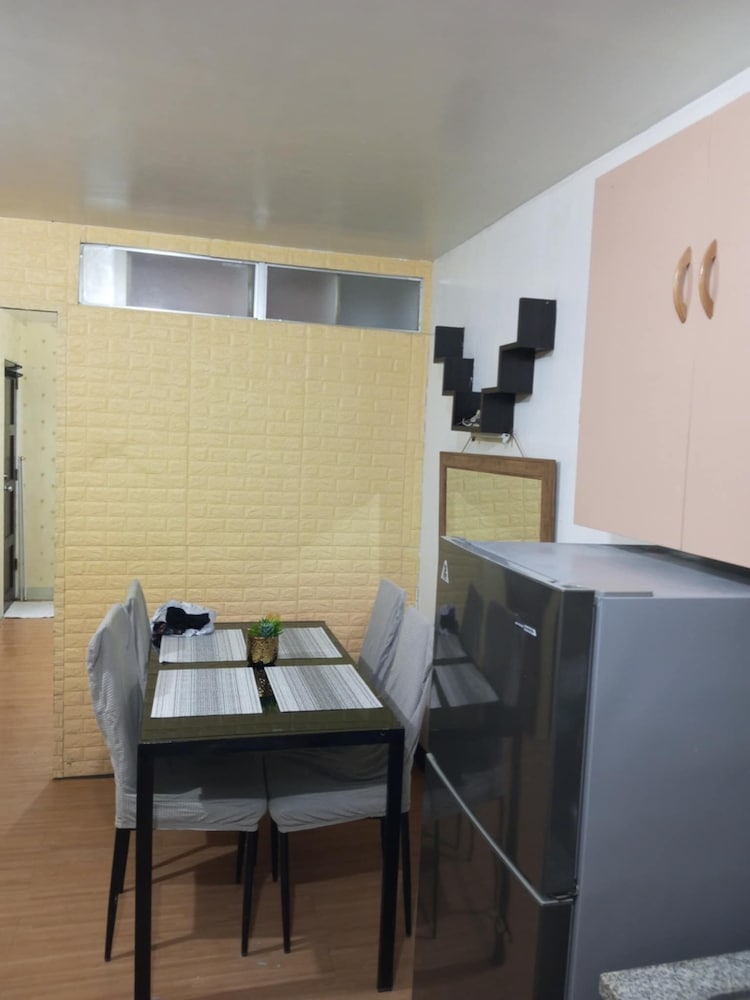 Deca Homes - Hernan Cortes