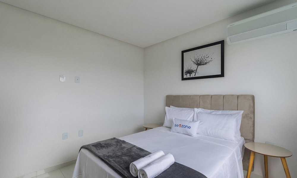 House 2 Bedrooms in Porto-ba Rlr0008