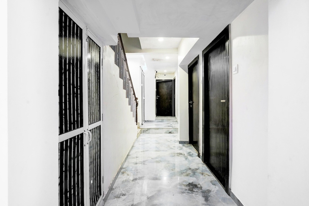 Cozy Stays at Goregaon Near Film City Mumbai