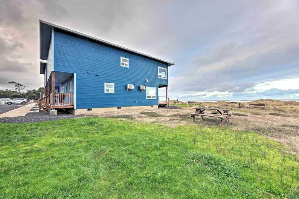 Remodeled Sanderling Sea Cottages, Unit 4 view 3
