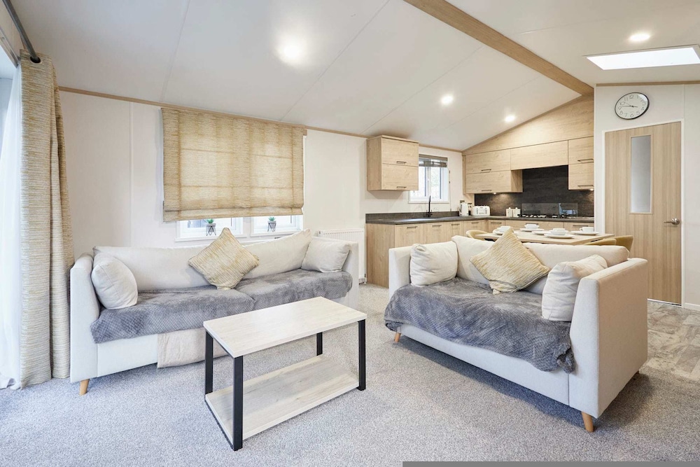 Host Stay Hideaway Retreat