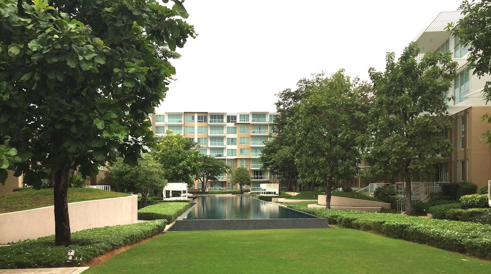 Luxury Beachfront Condo Hua Hin