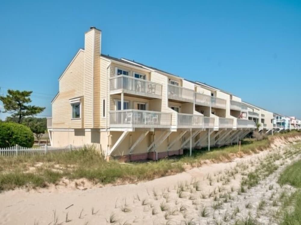 Sweet N Salty 3 Bedroom Townhouse