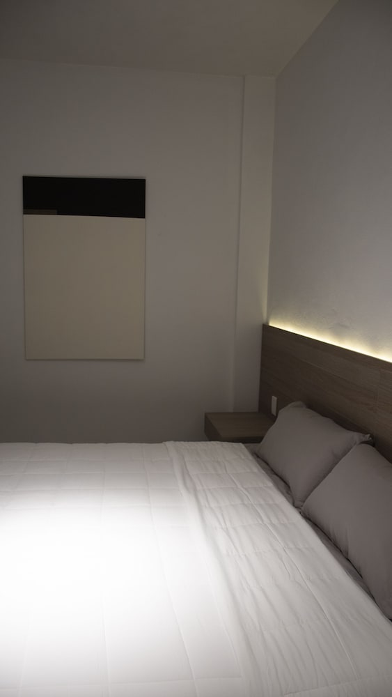 Pachuca Vacations - Hotel Blanco Pachuca - Property Image 3