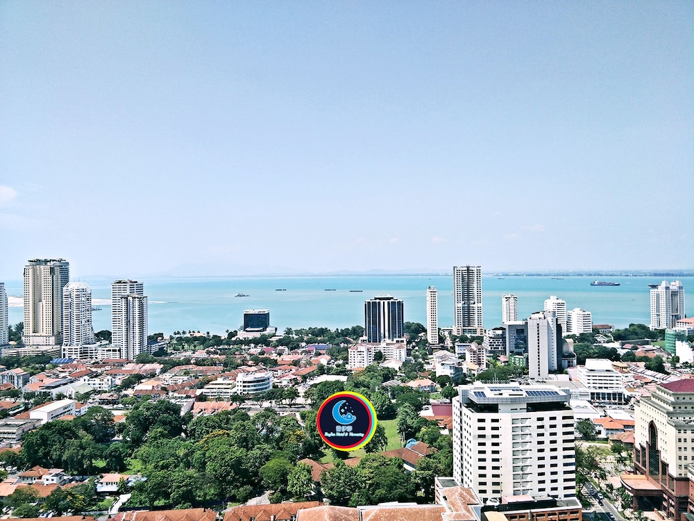 10Pax Designer Suite - Georgetown Penang