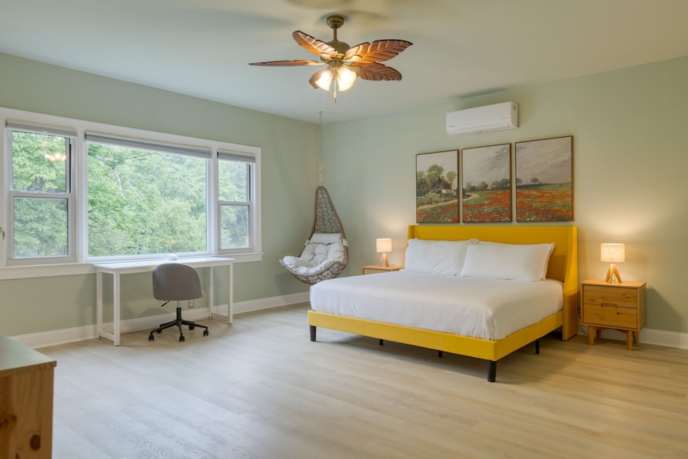 Game Farm Villa by Avantstay 10bdr Private Pond Spa Pool Family-friendly