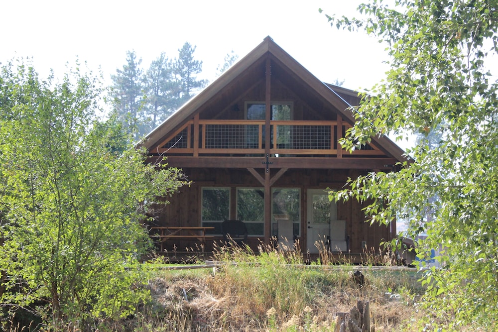 Methow River Lodge & Cabins
