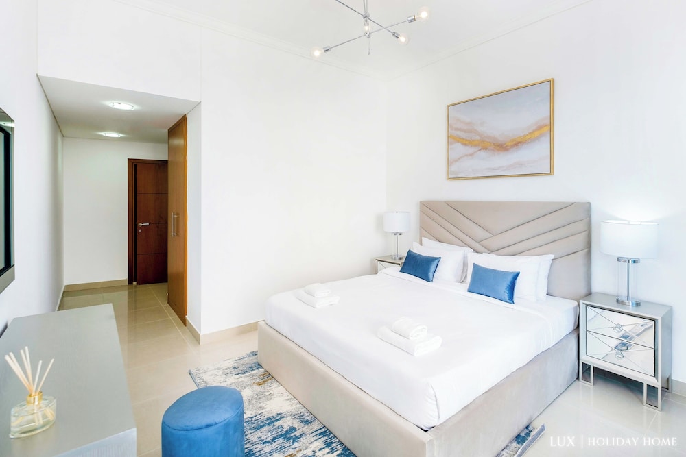 LUX  The Ocean View Suite