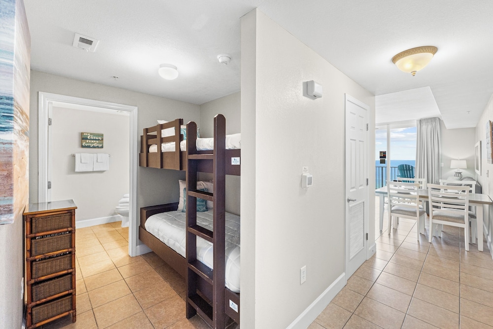Tidewater by Book That Condo