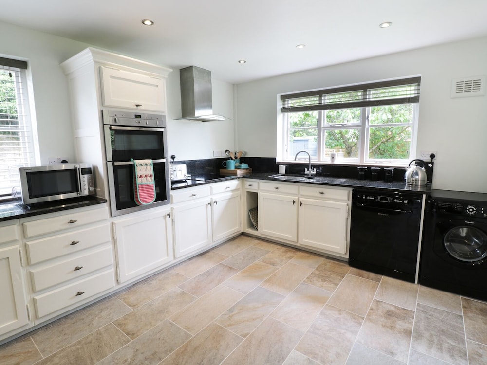 Pebworth Cottage