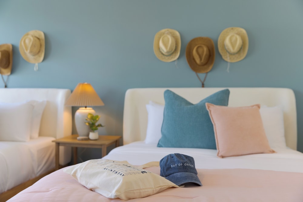 The Heights by AvantStay – Modern Condo Minutes from Broadway