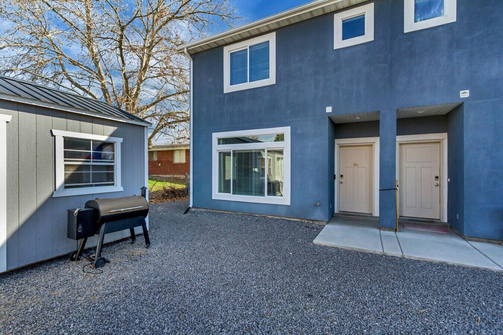 3 Bed 2 Bath King Beds With Smoker Grill