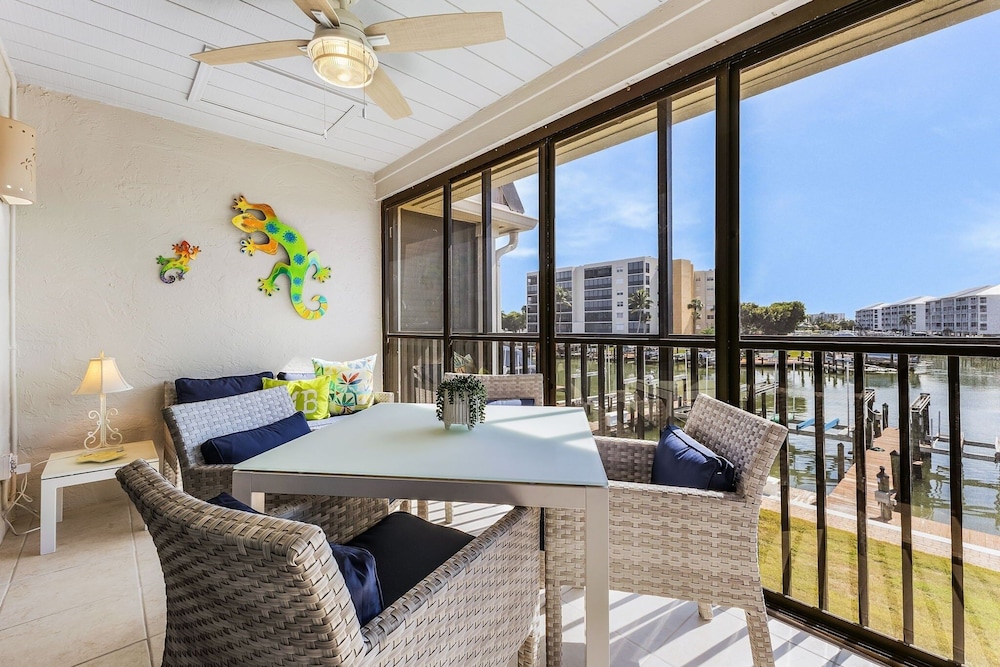 Estero Island Yacht & Racquet Club 224 1 Bedroom Condo