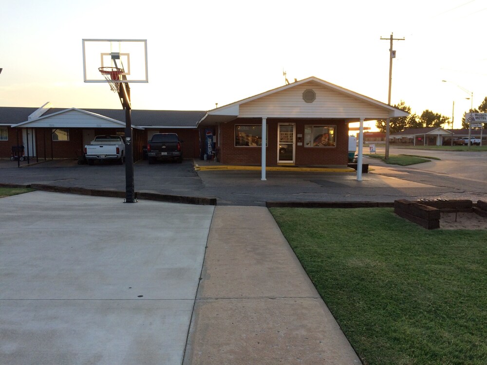 Holiday Motel