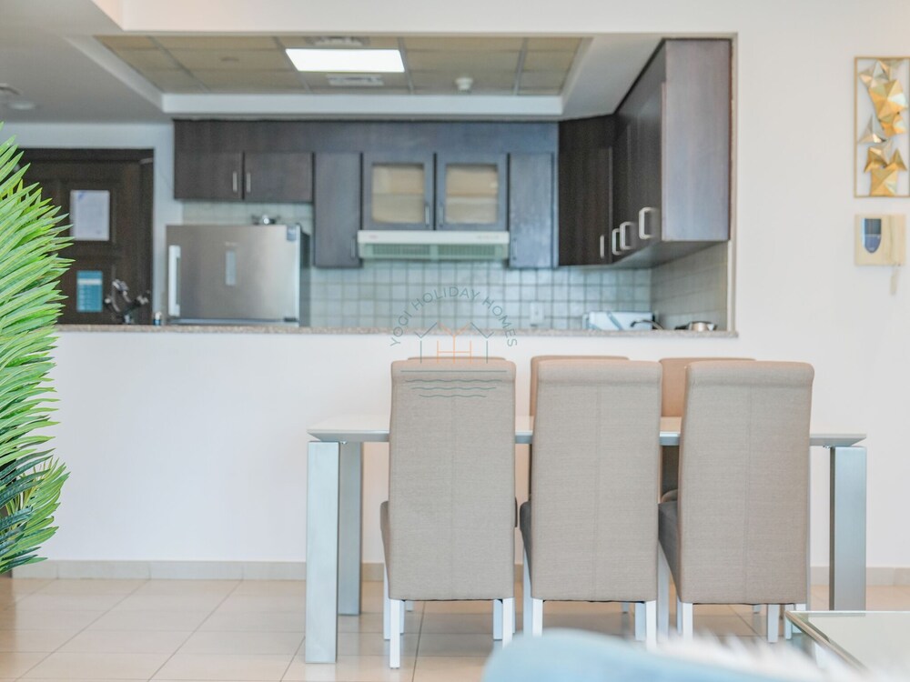 Luxury 2-Bedroom Stay in the Heart of Churchill