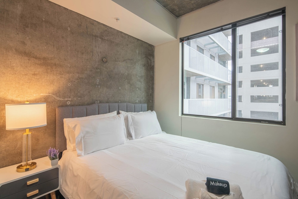 ROVE LIVING/KL - Roosevelt Point