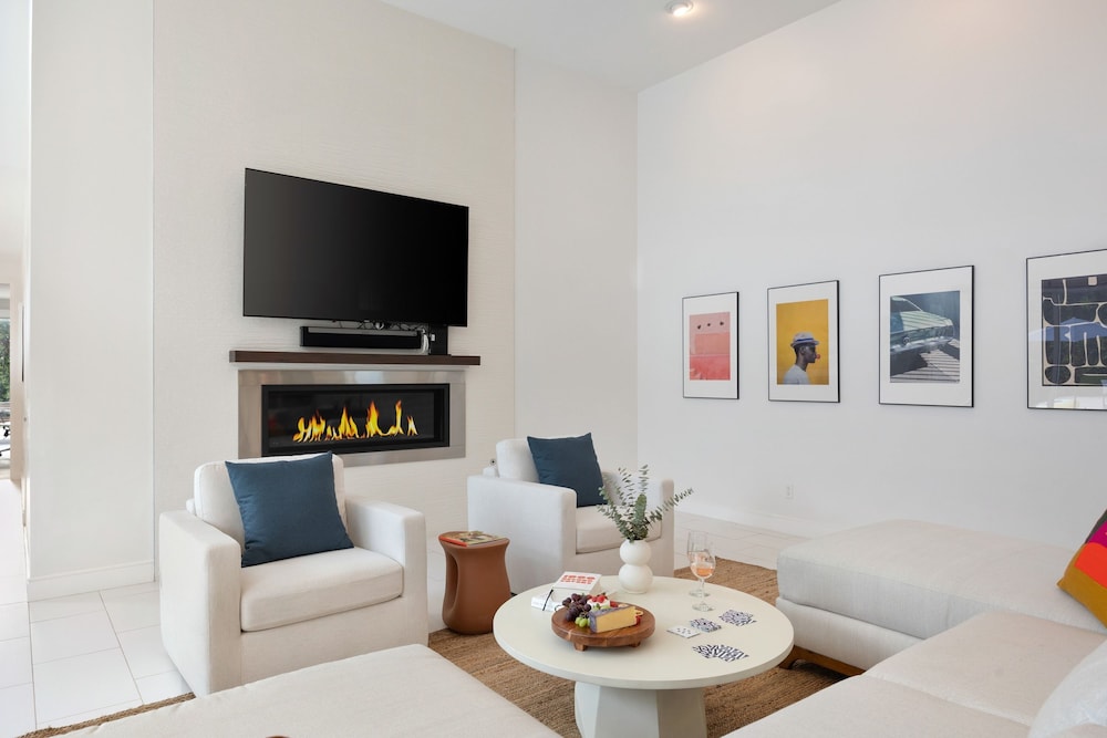 Polo Villa 7 by Avantstay Features Entertainer s Backyard Game Room 260316 5 Bedrooms