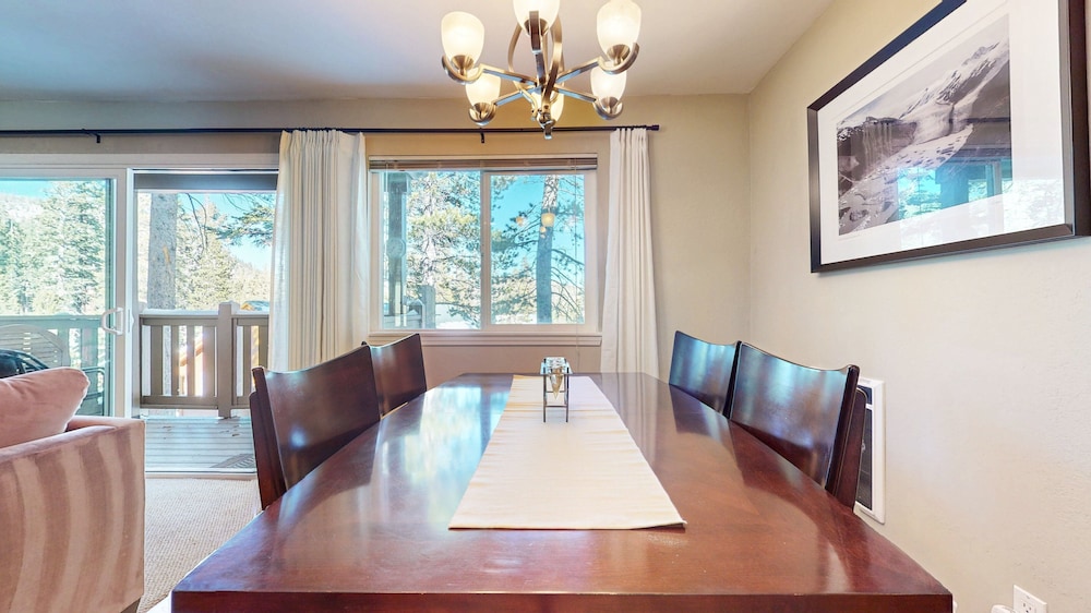Western Slopes Villas #7 1 Bedroom Condo