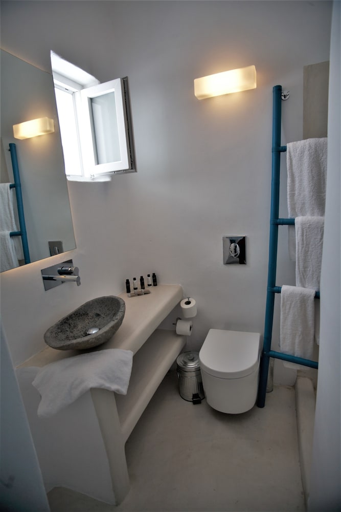Mykonos Moussa Suites