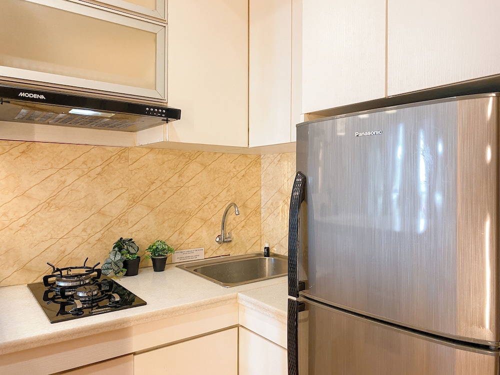 2Br Near Mall At Cinere Bellevue Suites Apartment