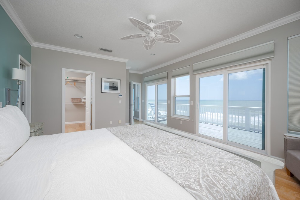 High Tide by Distinctive Beach Rentals view 4