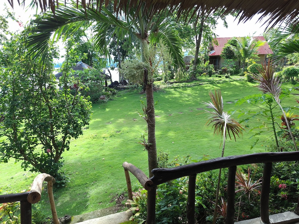 Bohol-Lahoy Dive & Beach Resort