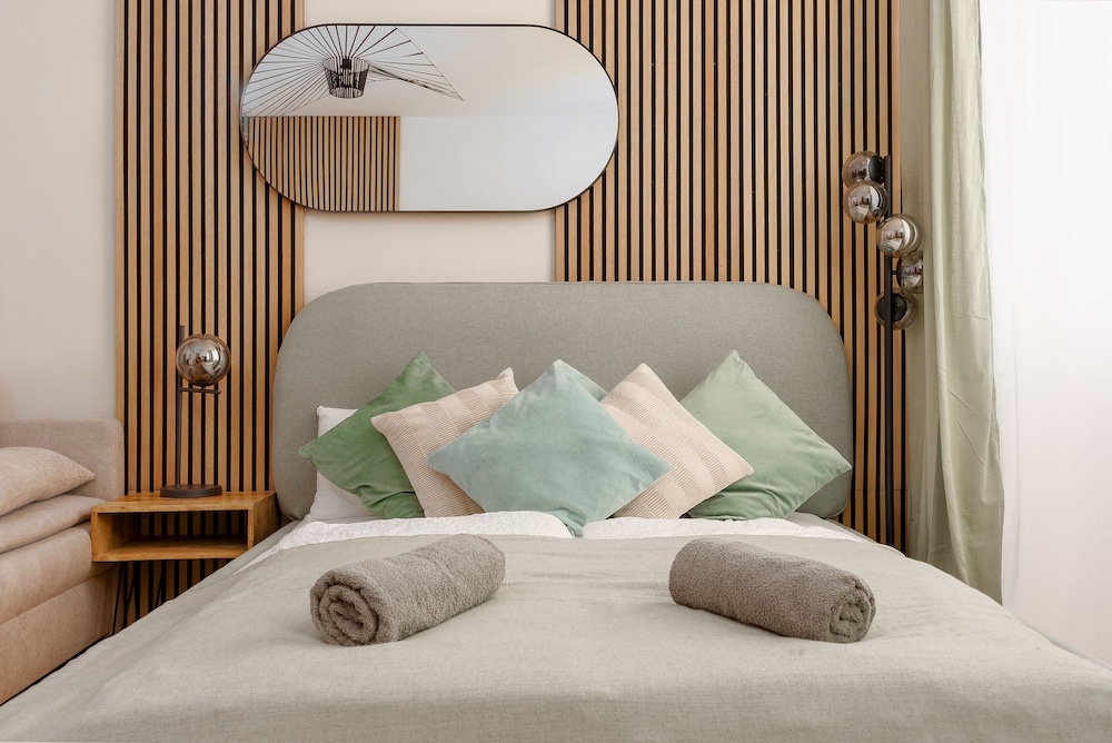Designer Apartments - Near Danube