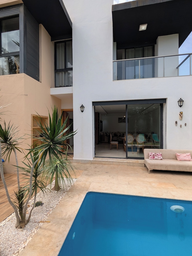 Lovely 3-bedroom villa in Tamaris