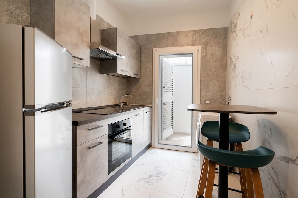 The Urban Nest White and Grey by Wonderful Italy