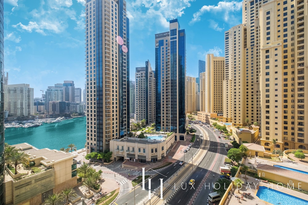 LUX The Luxurious Central JBR Suite 2