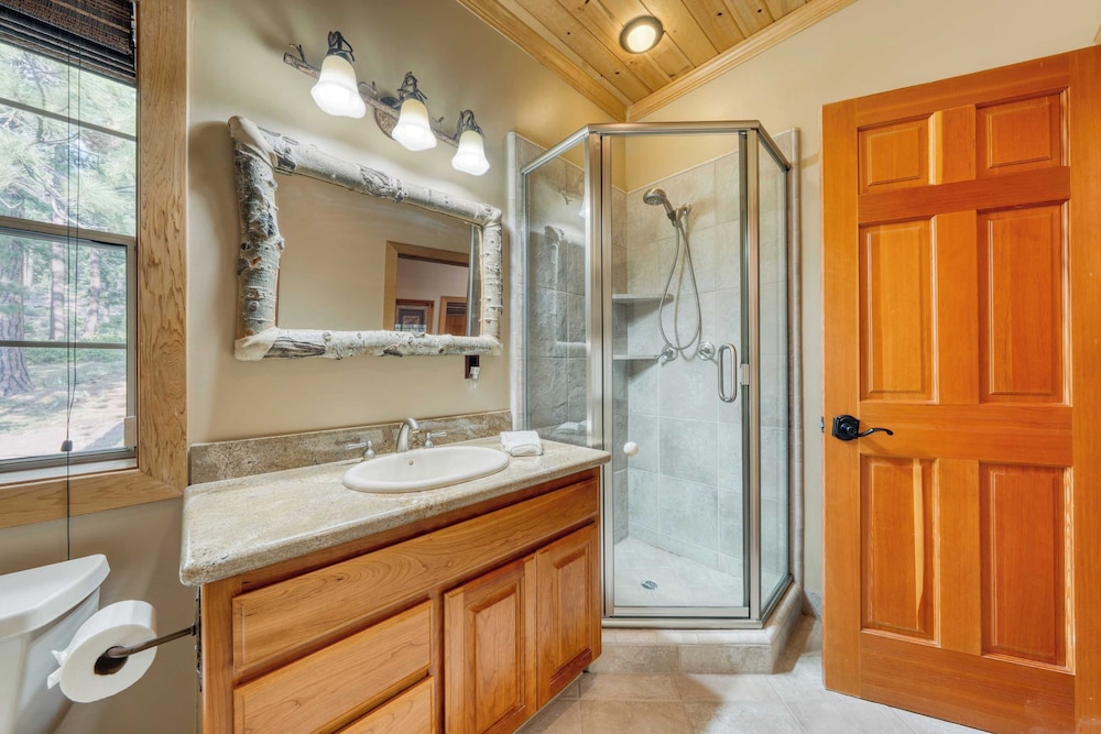 Northstar Haven Cozy-chic Retreat Near Lake Tahoe & Downtown Truckee