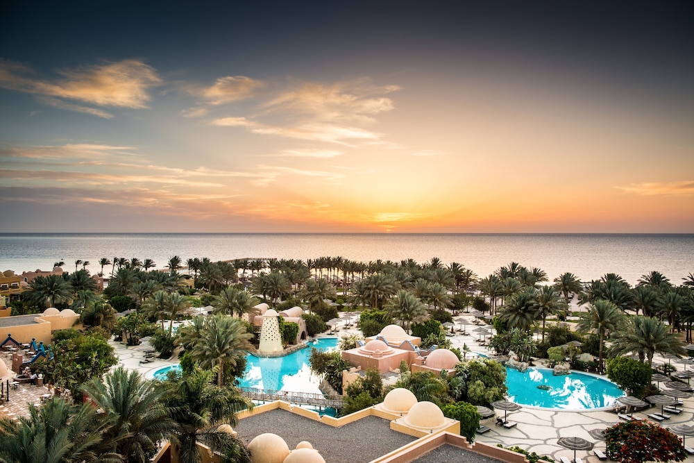 Grand Makadi Couples and Families Only