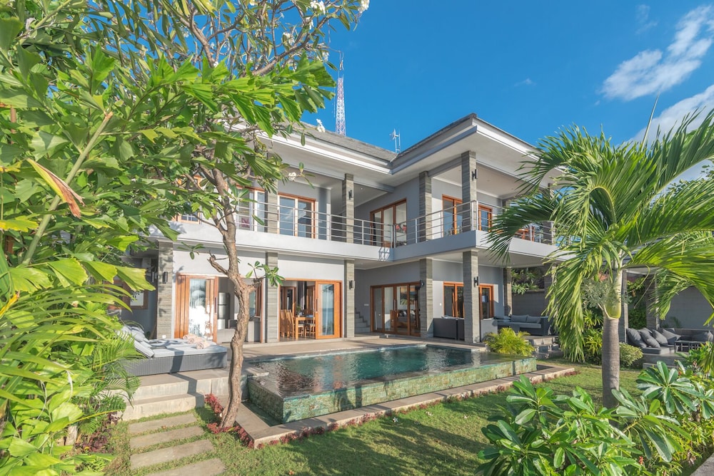 Villa Sean view 2