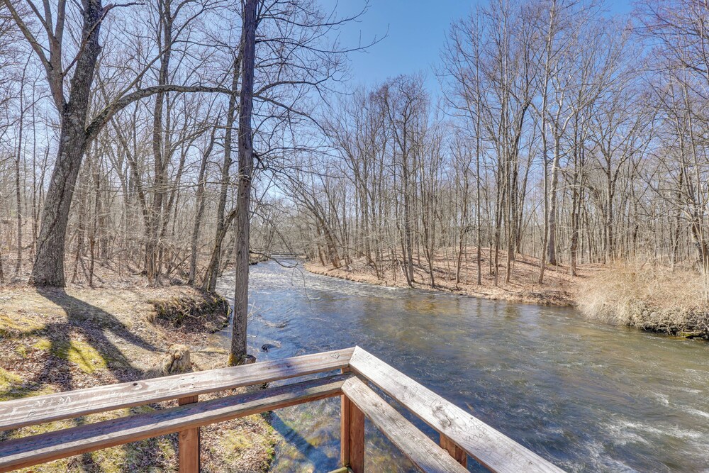 Close to Trails: Studio w/ Water Views