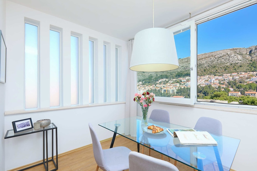 Cityview Apartment