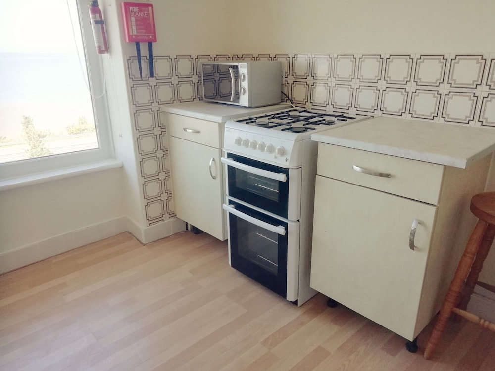 Llys Madoc, The Top Flat