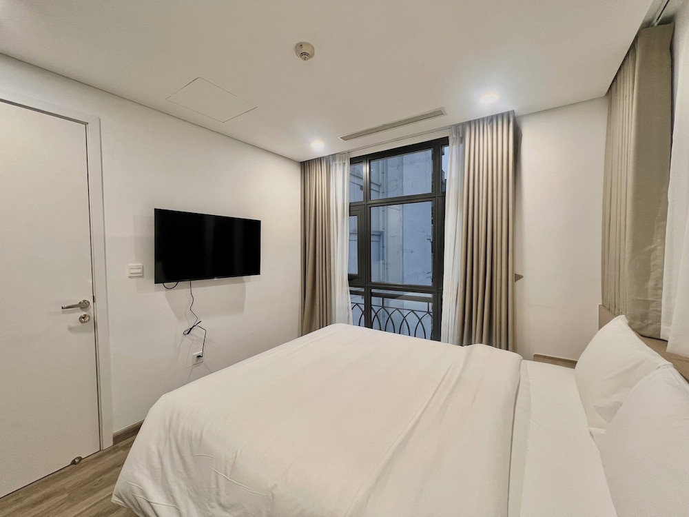 22Land Legend Residence