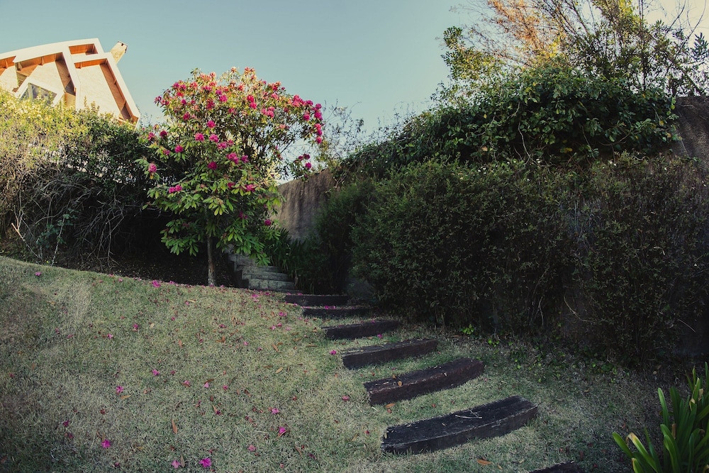 Cerejeira Guest House