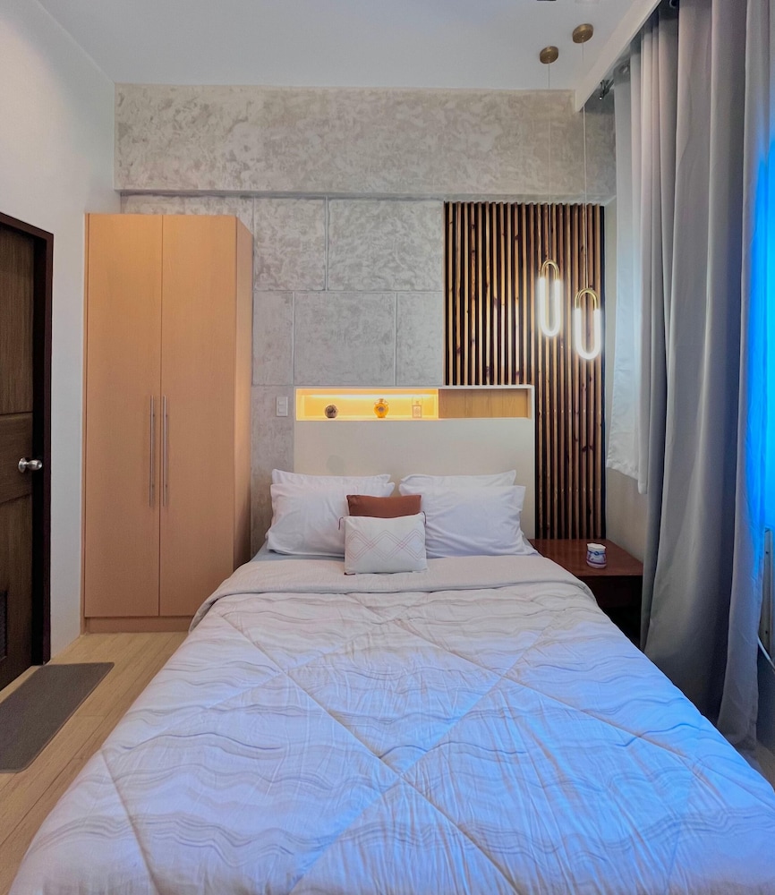 Room-simple, Modern & Cozy Condo in Lafa