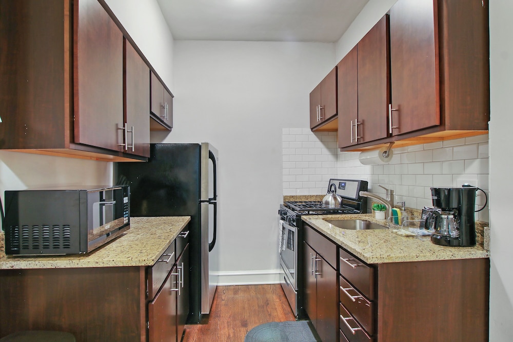 Studio Unit - Blackstone rep 1