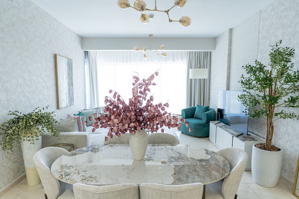 Iconic 2BR in Skycourt Dubailand
