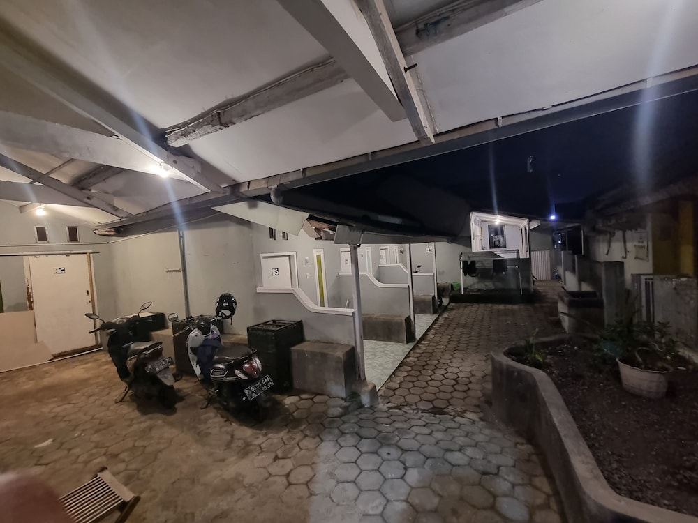 Backpacker inn