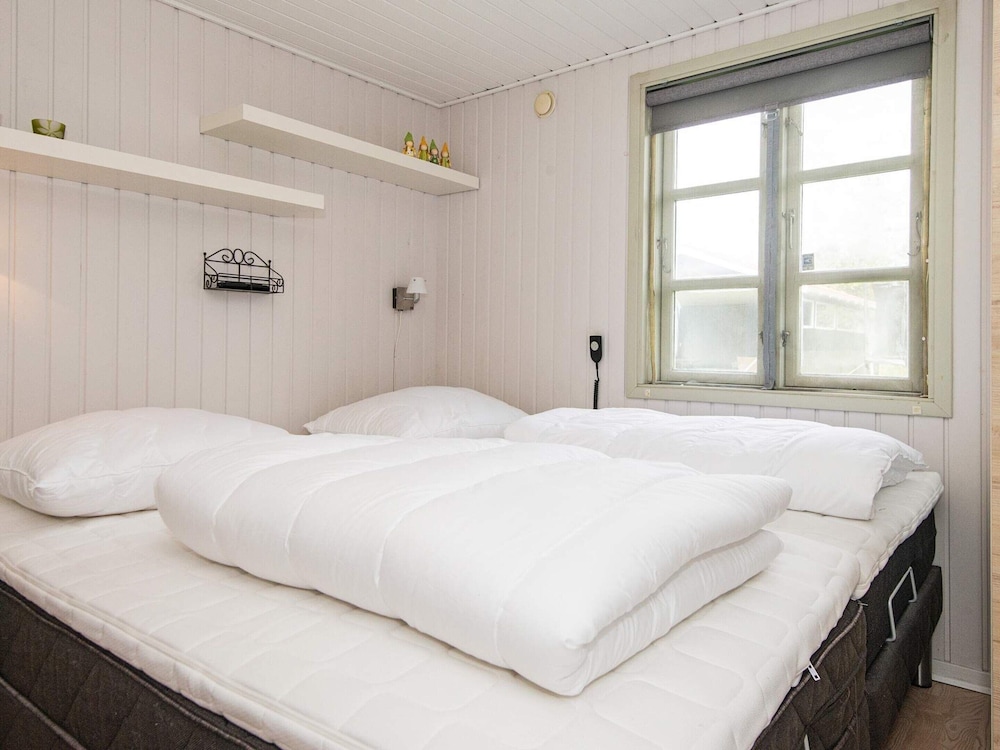 6 Person Holiday Home in Ulfborg view 3