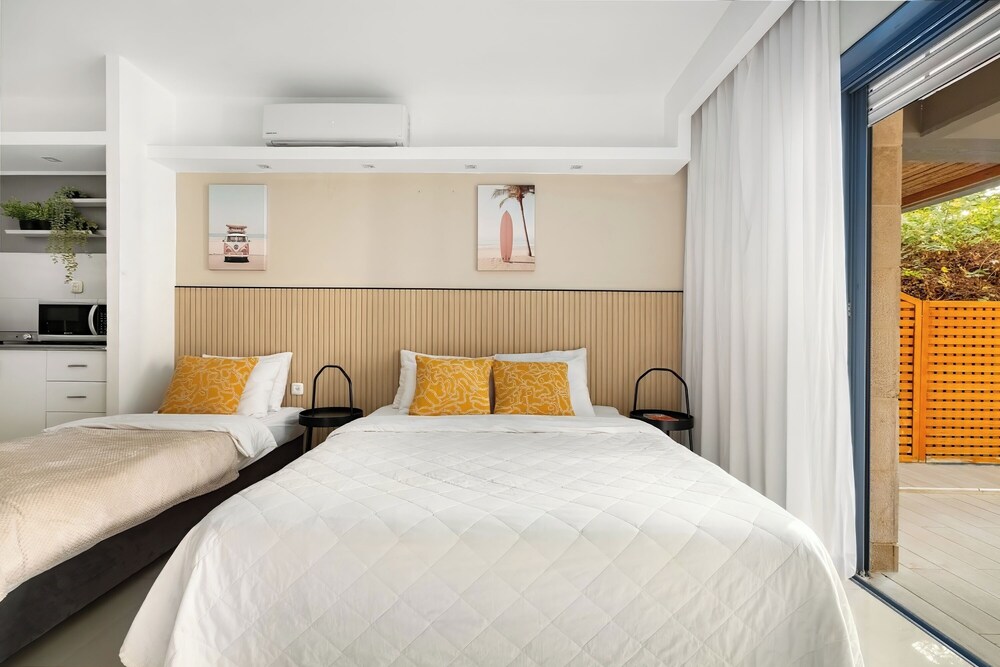 Royal Park Apt Resort by Sea N Rent