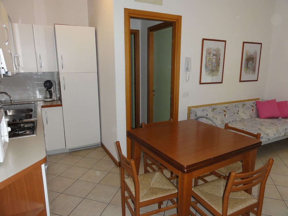 Condominio De La Mariute view 5