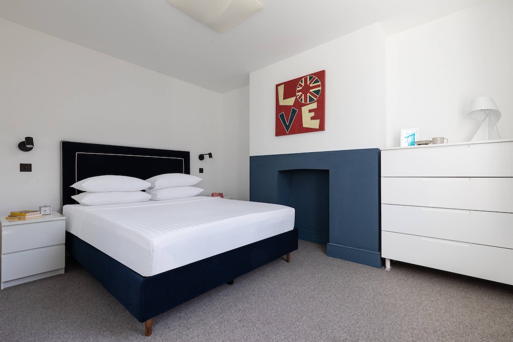 Whittlesey Street II by Onefinestay