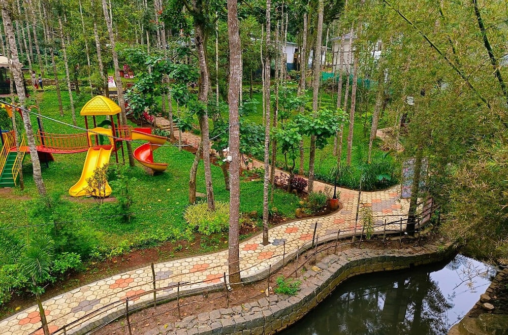 kolaahalam Mainland Resorts and Spa