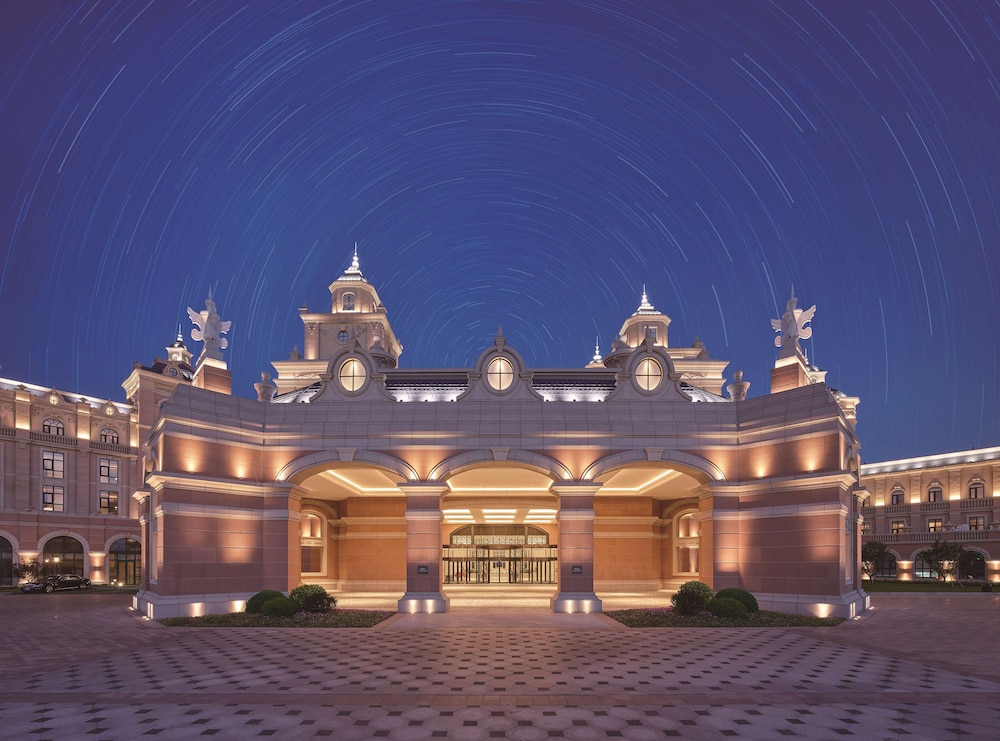 Hilton Dalian Golden Pebble Beach Resort