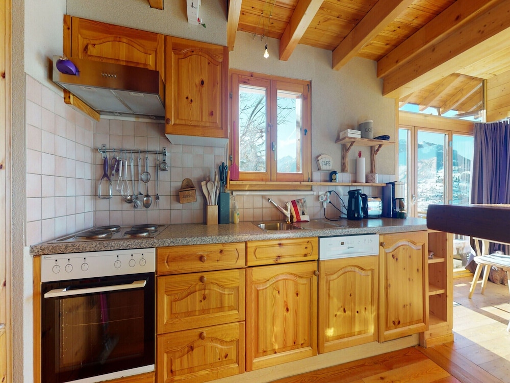 Chalet in the Heart of Valley With Balcony